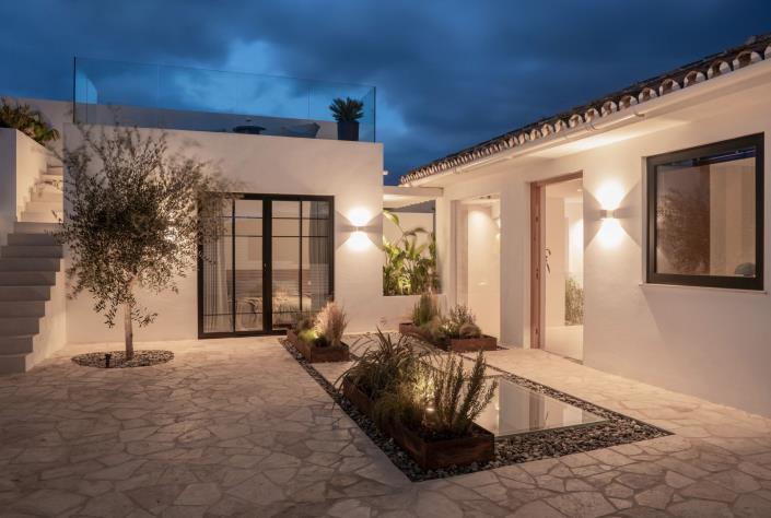 Image No.14-Villa de 5 chambres à vendre à Nueva Andalucia