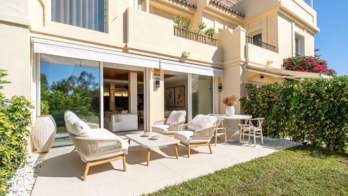 Image No.2-3 Bed Townhouse for sale