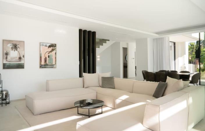 Image No.4-4 Bed Villa for sale