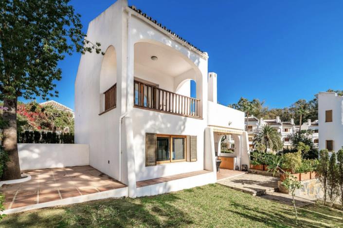 Image No.2-Villa / Détaché de 3 chambres à vendre à Nueva Andalucia