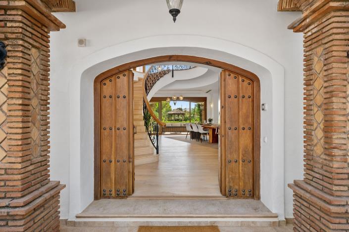 Image No.33-6 Bed Villa for sale