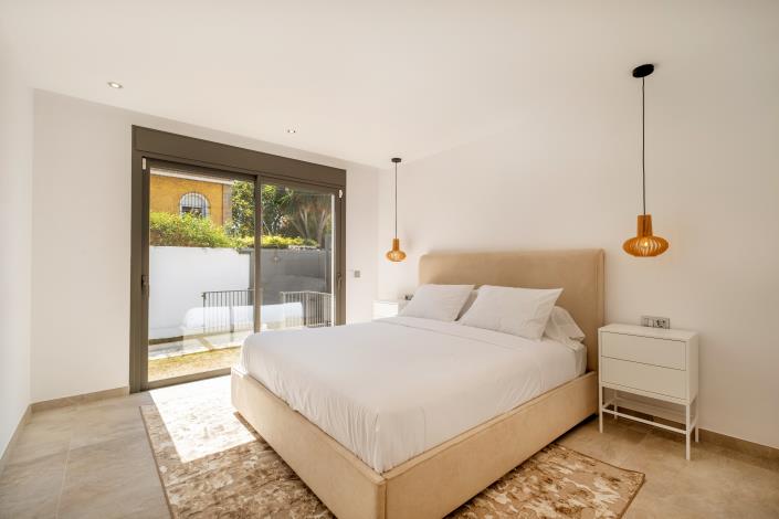 Image No.29-5 Bed Villa for sale
