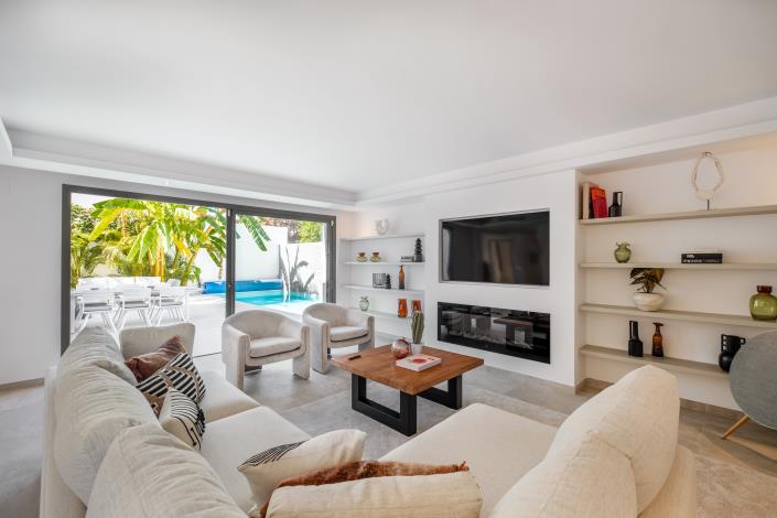 Image No.44-5 Bed Villa for sale