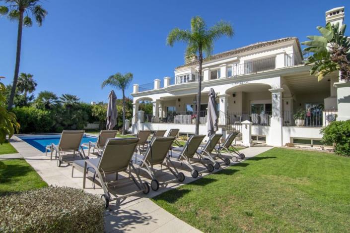 Image No.2-Villa de 5 chambres à vendre à Nueva Andalucia