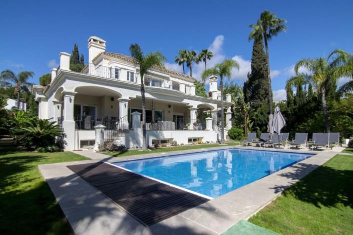 Image No.3-Villa de 5 chambres à vendre à Nueva Andalucia