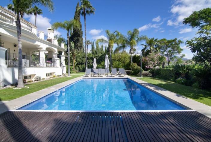 Image No.6-Villa de 5 chambres à vendre à Nueva Andalucia