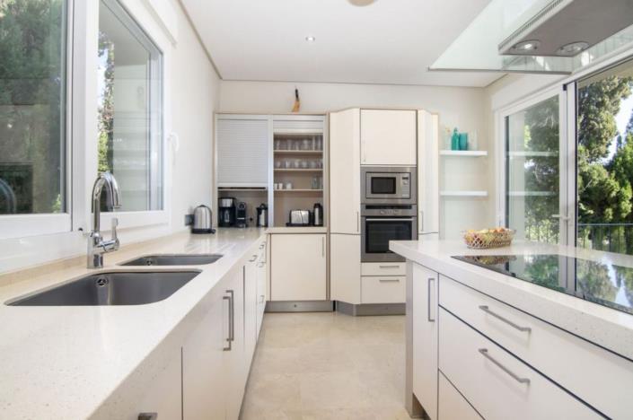 Image No.19-Villa de 5 chambres à vendre à Nueva Andalucia