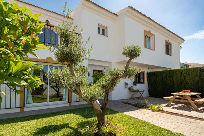 Image No.3-3 Bed Semi-Detached for sale