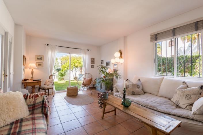 Image No.6-3 Bed Semi-Detached for sale