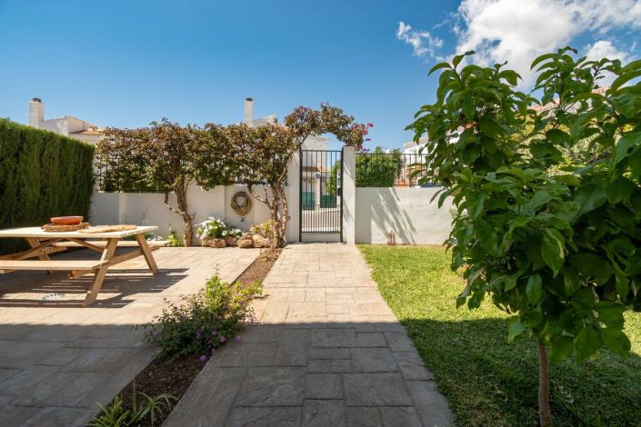 Image No.10-3 Bed Semi-Detached for sale