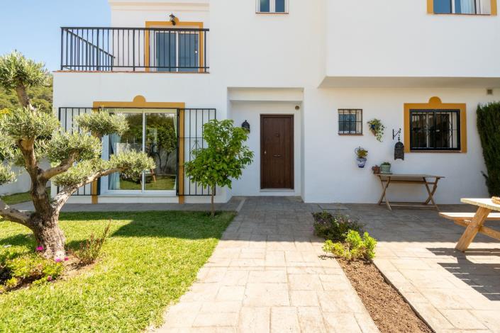 Image No.29-3 Bed Semi-Detached for sale