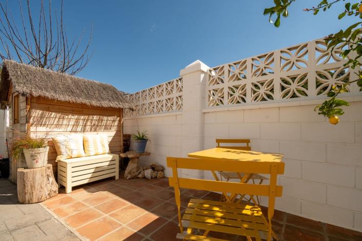 Image No.38-3 Bed Semi-Detached for sale
