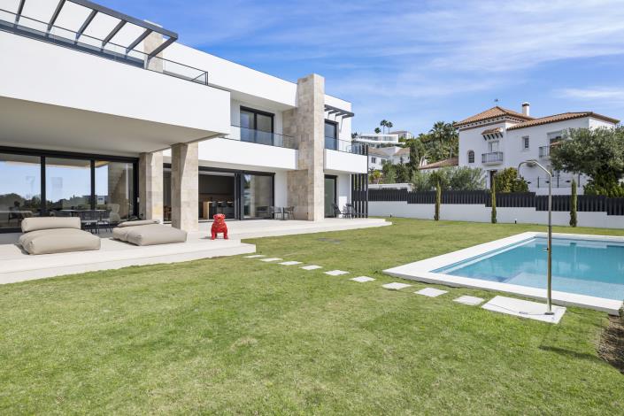 Image No.2-4 Bed Villa for sale