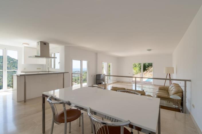 Image No.23-4 Bed Villa for sale