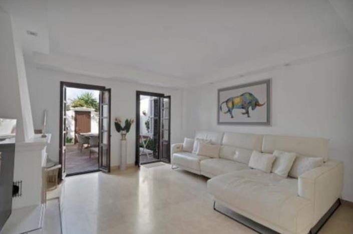 Image No.5-4 Bed Townhouse for sale