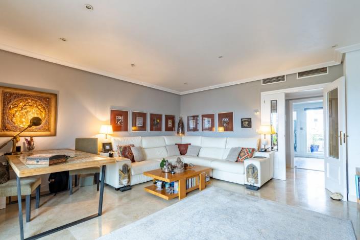 Image No.31-3 Bed Apartment for sale