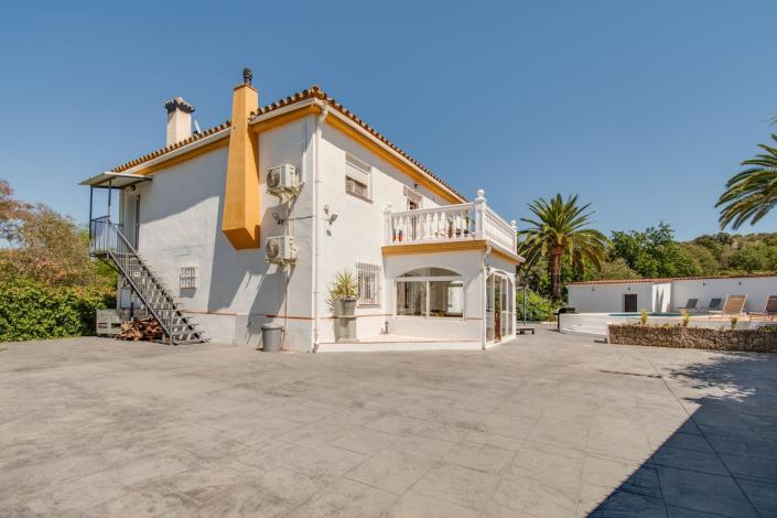 Image No.47-5 Bed Villa for sale