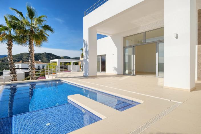 Image No.9-4 Bed Villa for sale