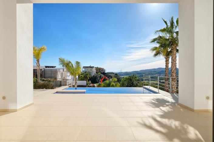 Image No.10-4 Bed Villa for sale