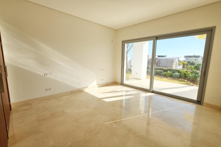 Image No.17-4 Bed Villa for sale