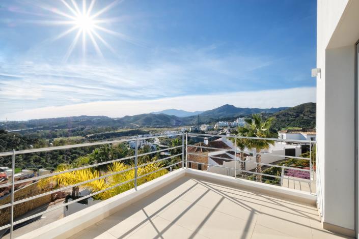 Image No.4-4 Bed Villa for sale