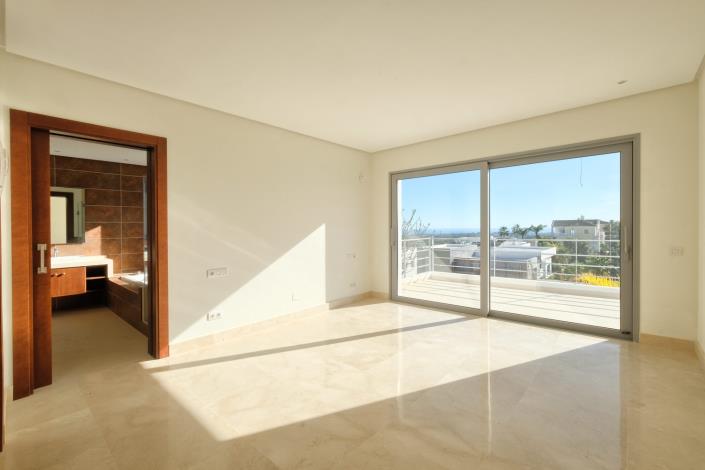 Image No.36-4 Bed Villa for sale