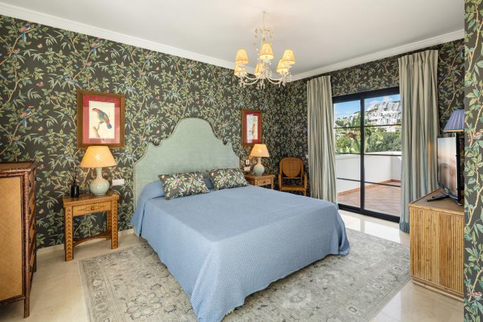 Image No.4-4 Bed Villa for sale