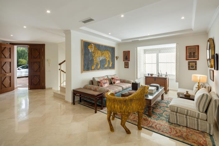 Image No.12-4 Bed Villa for sale