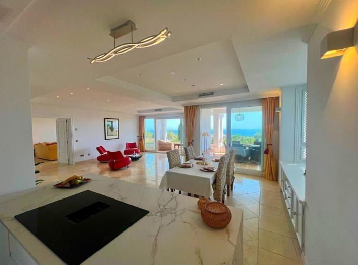 Image No.3-4 Bed Villa for sale