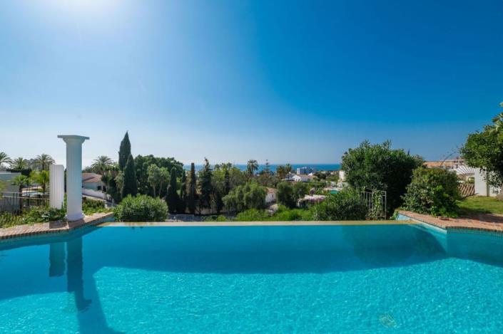 Image No.4-4 Bed Villa for sale