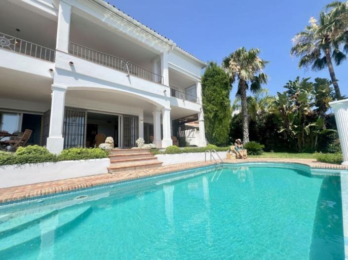 Image No.12-4 Bed Villa for sale