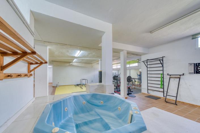 Image No.20-5 Bed Villa for sale