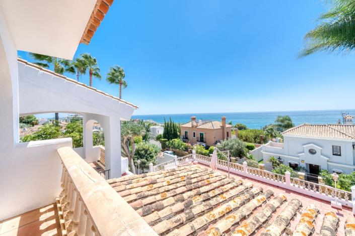 Image No.29-5 Bed Villa for sale