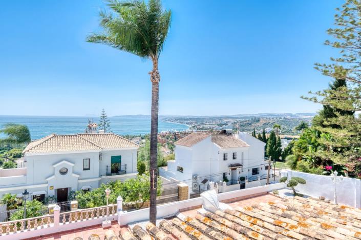Image No.36-5 Bed Villa for sale