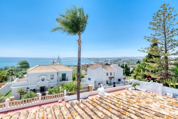 Image No.37-5 Bed Villa for sale