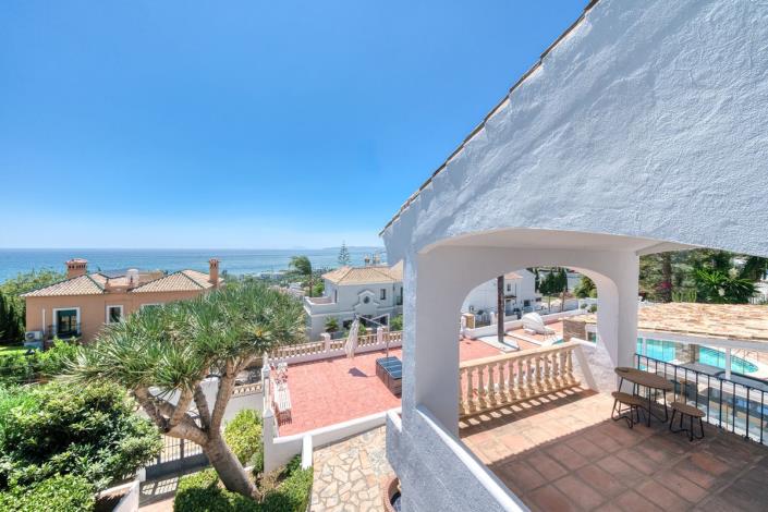Image No.40-5 Bed Villa for sale