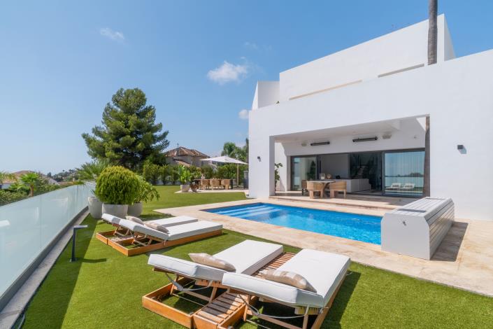 Image No.5-5 Bed Villa for sale