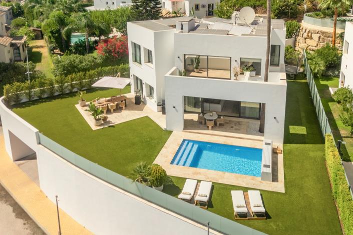 Image No.53-5 Bed Villa for sale