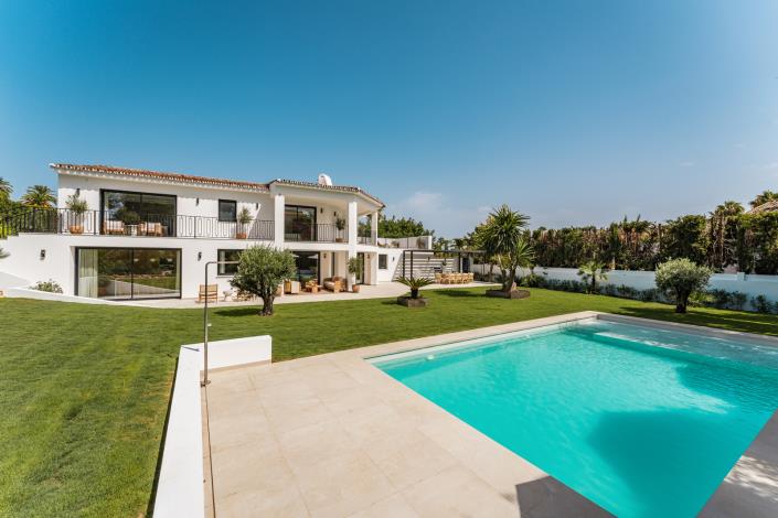 Image No.10-4 Bed Villa for sale