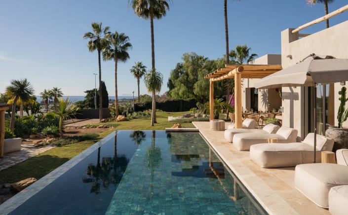 Image No.2-5 Bed Villa for sale