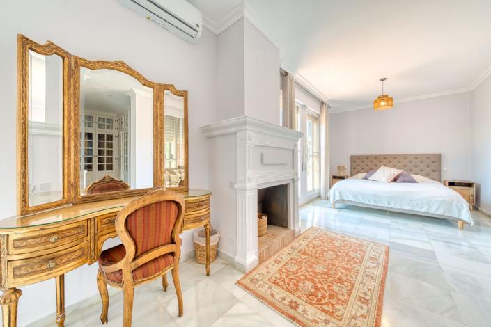 Image No.7-Villa de 6 chambres à vendre à Nueva Andalucia