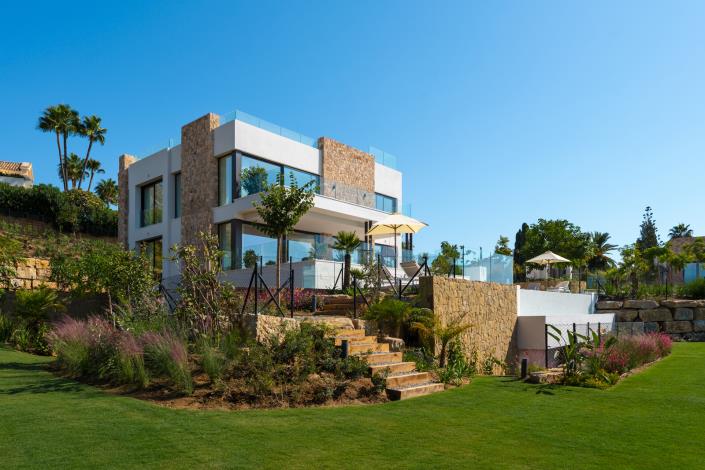 Image No.2-5 Bed Villa for sale