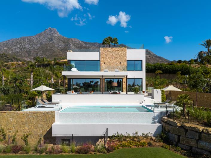 Image No.3-5 Bed Villa for sale