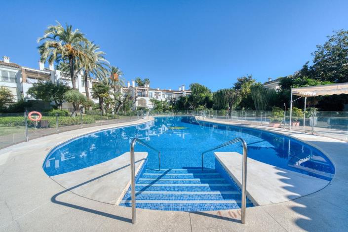 Image No.23-2 Bed Apartment for sale