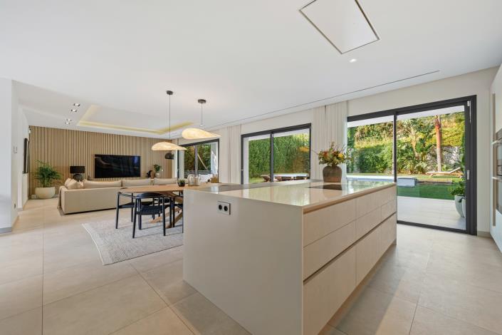 Image No.7-5 Bed Villa for sale