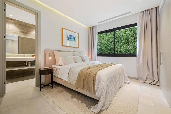 Image No.9-5 Bed Villa for sale