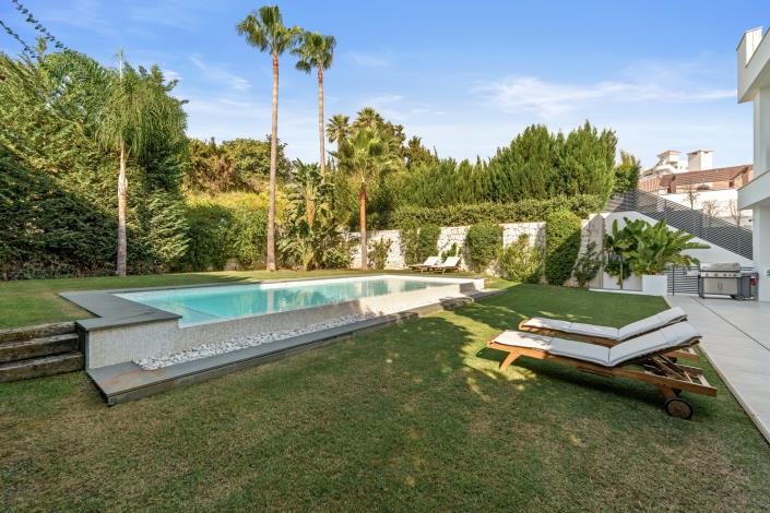 Image No.14-5 Bed Villa for sale