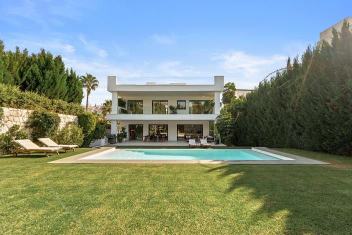 Image No.15-5 Bed Villa for sale