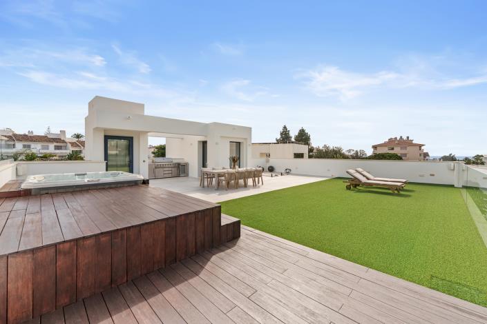Image No.27-5 Bed Villa for sale
