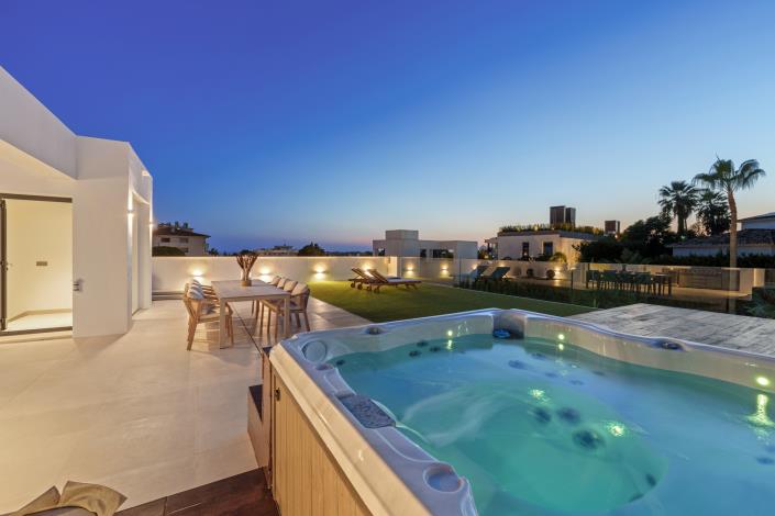 Image No.42-5 Bed Villa for sale